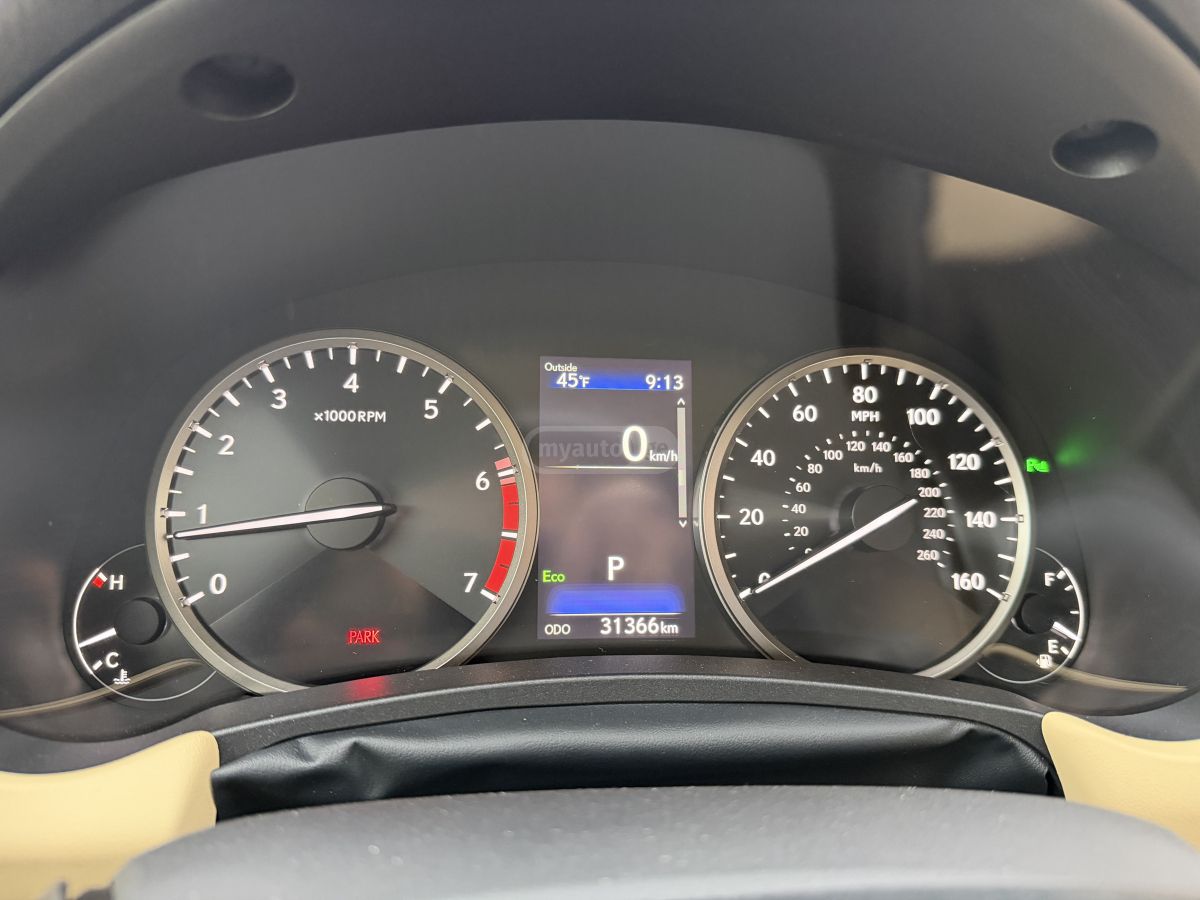 Lexus F SPORT Black Line 4dr All-Whe — миниатюра 14