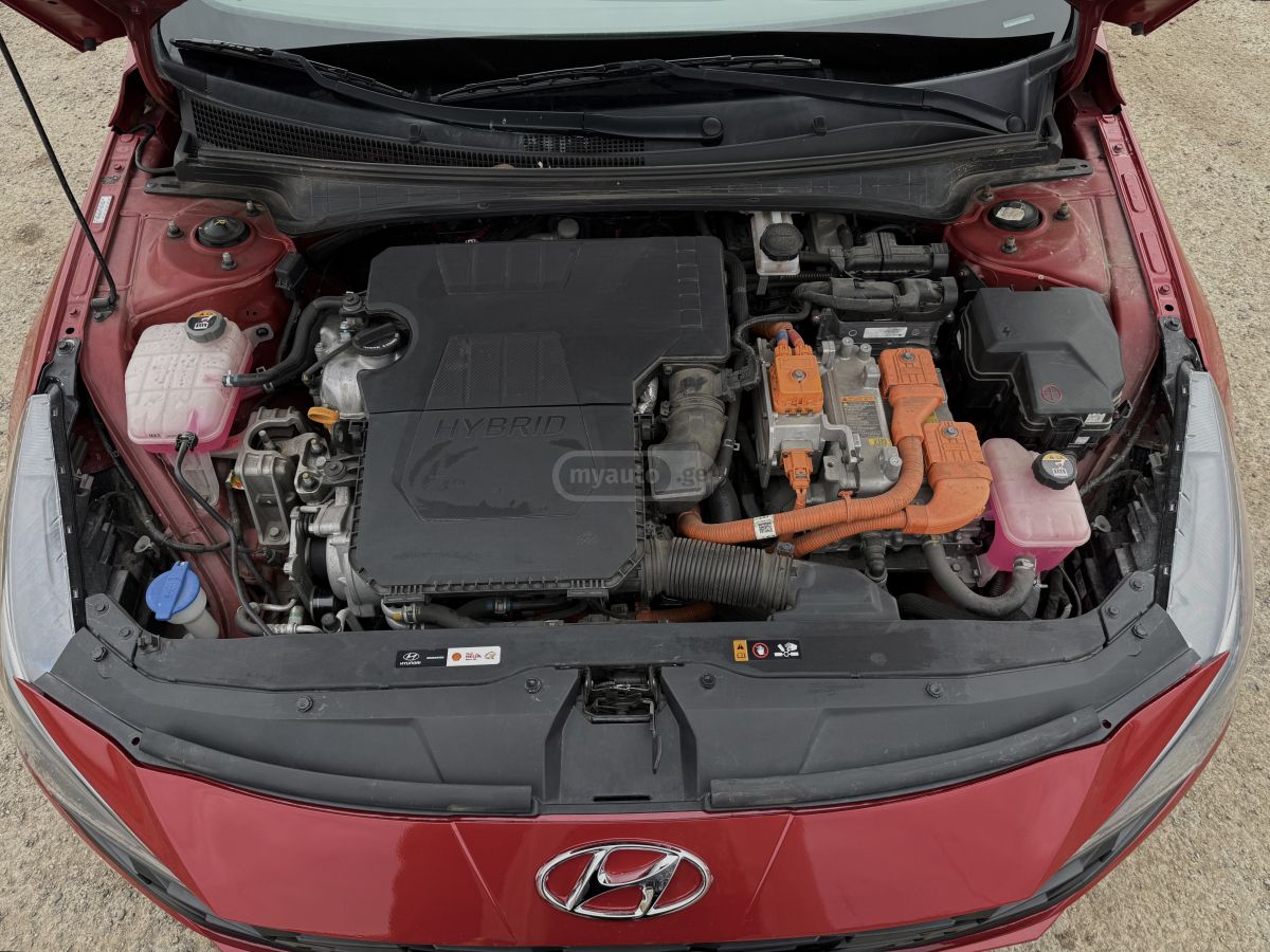 Hyundai Elantra - фото 10