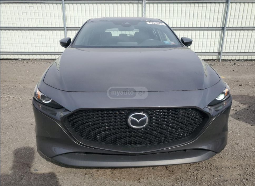 Mazda Mazda 3 - фото 1