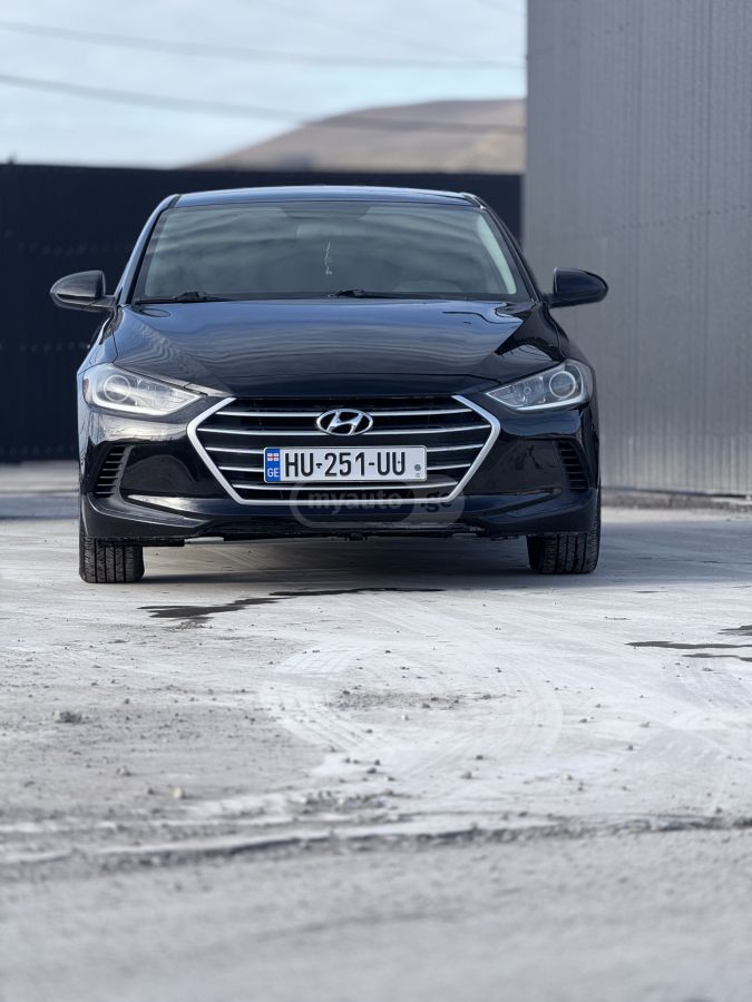 Hyundai Elantra - фото 4