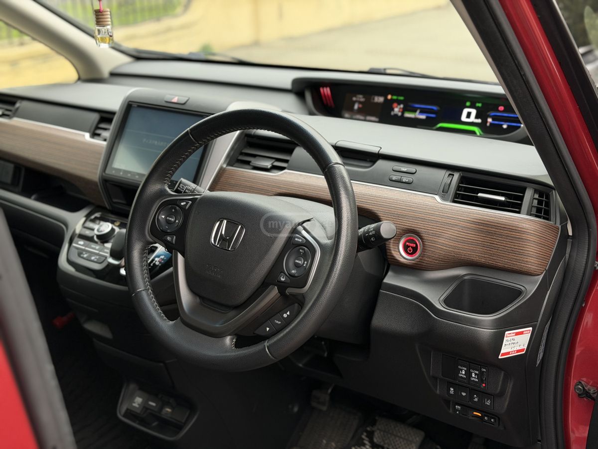 Honda Freed - фото 4