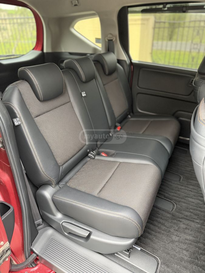 Honda Freed - фото 9