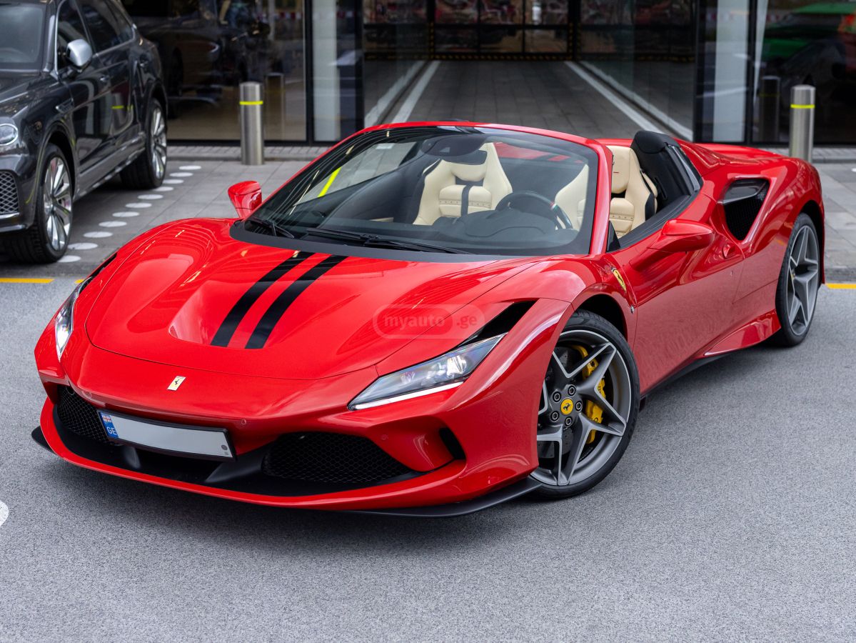 Ferrari F 8 Tributo - фото 1