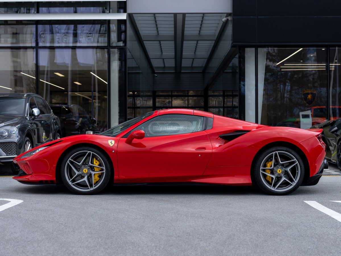 Ferrari F 8 Tributo - фото 2