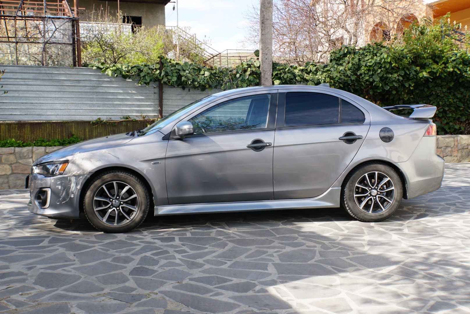 Mitsubishi Lancer - фото 2