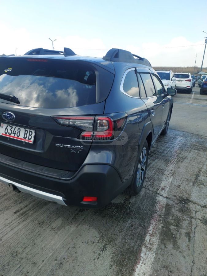 Subaru Limited XT 4dr All Wheel Drive — миниатюра 10