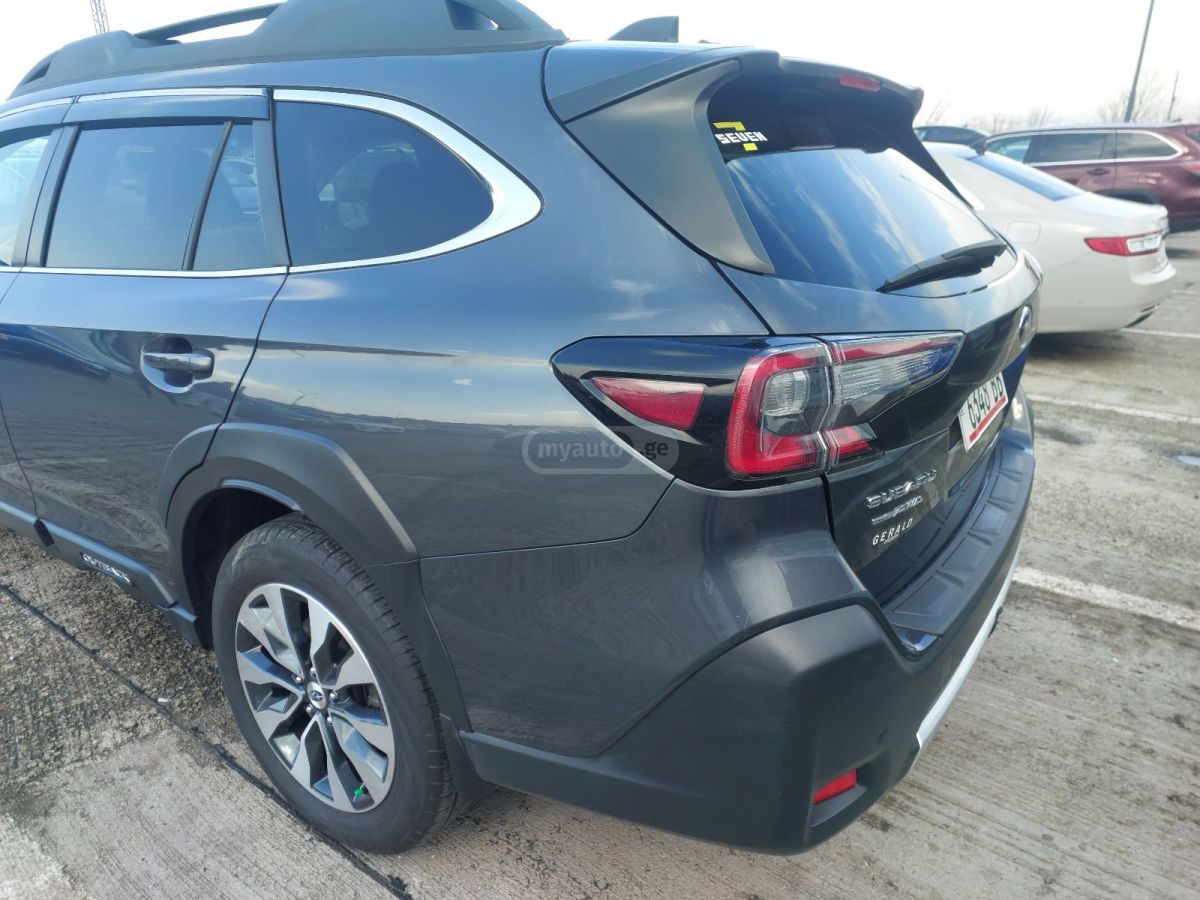 Subaru Limited XT 4dr All Wheel Drive — миниатюра 11