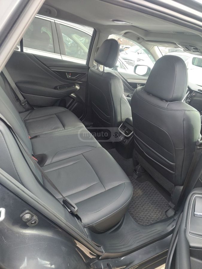 Subaru Limited XT 4dr All Wheel Drive — миниатюра 6