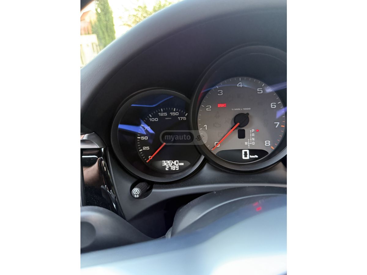 Porsche Macan - фото 9