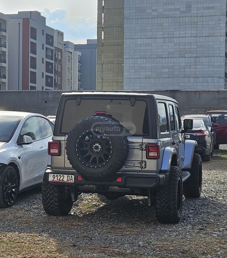 Jeep Wrangler - фото 3
