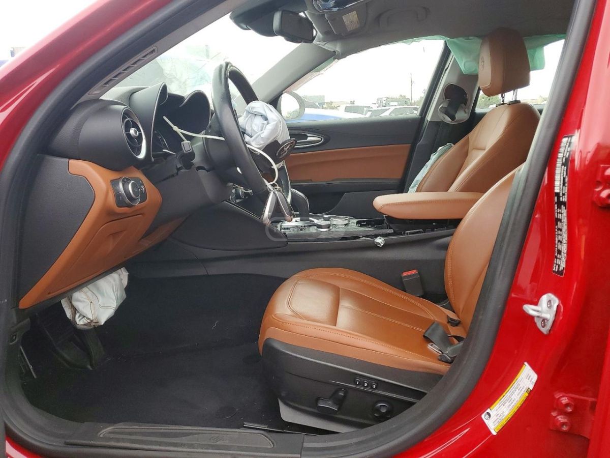 Alfa Romeo Giulia - фото 4