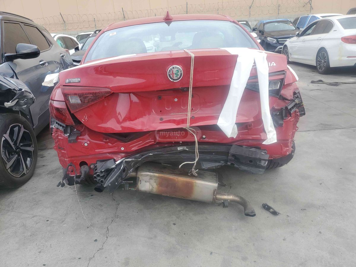 Alfa Romeo Giulia - фото 5