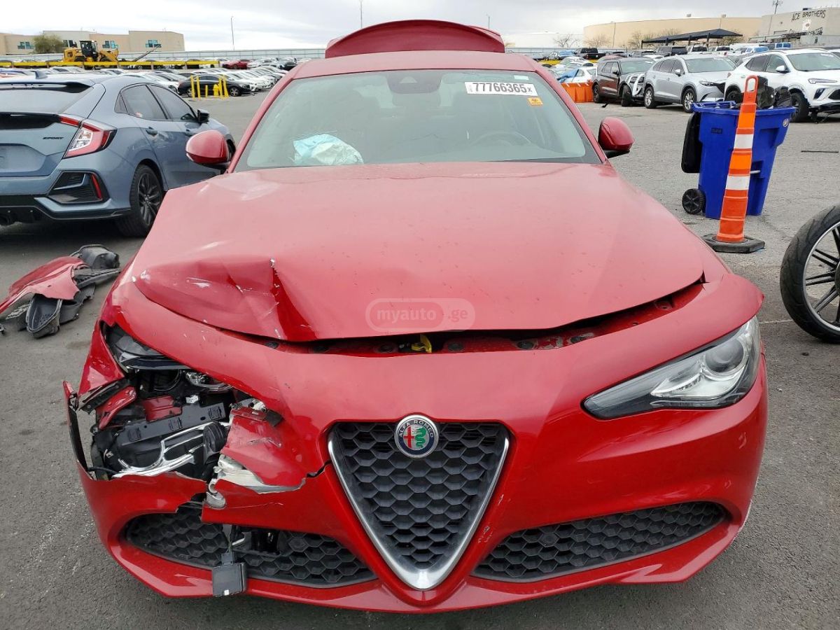 Alfa Romeo Giulia - фото 6