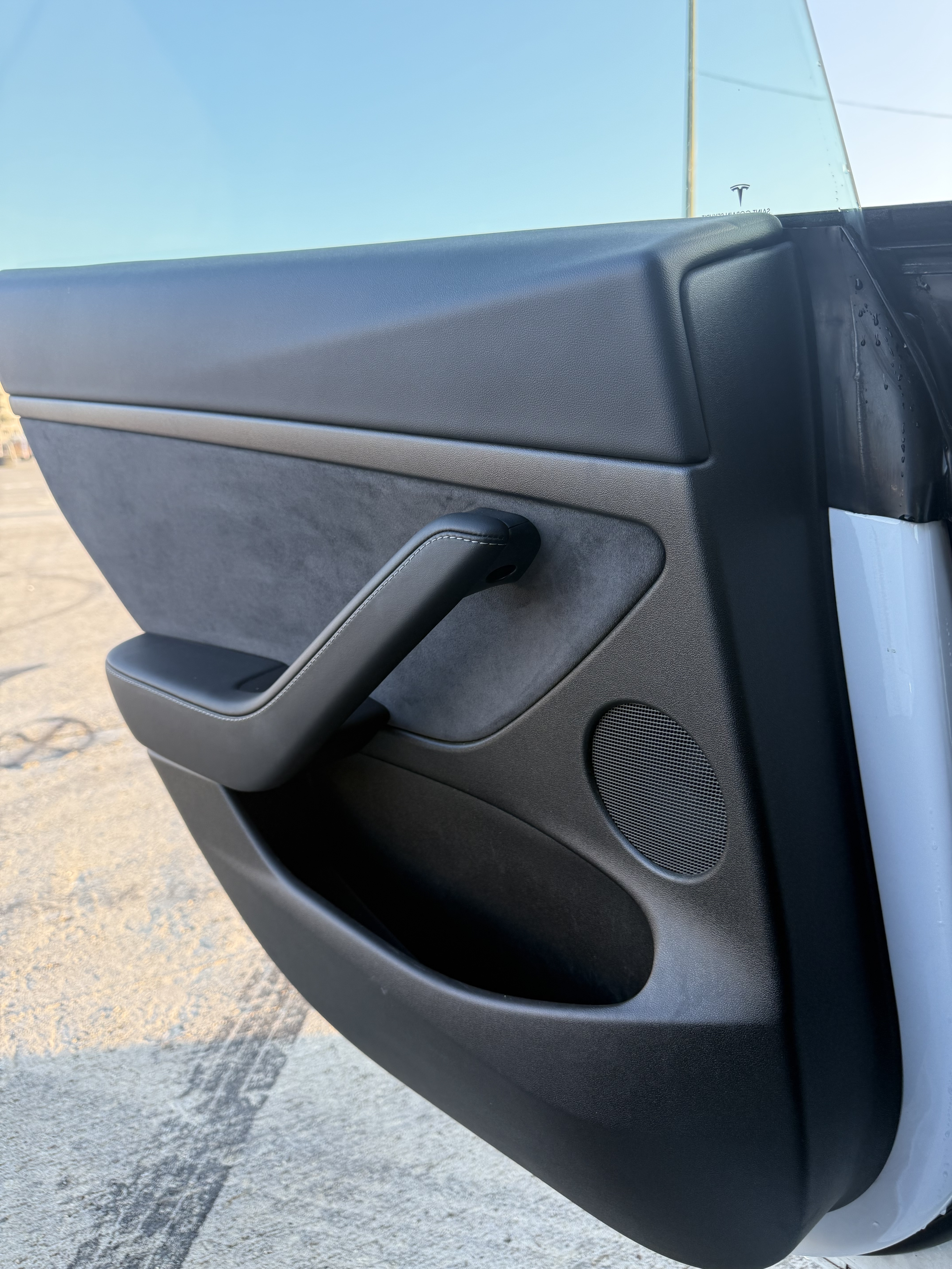 Tesla Model 3 - фото 10