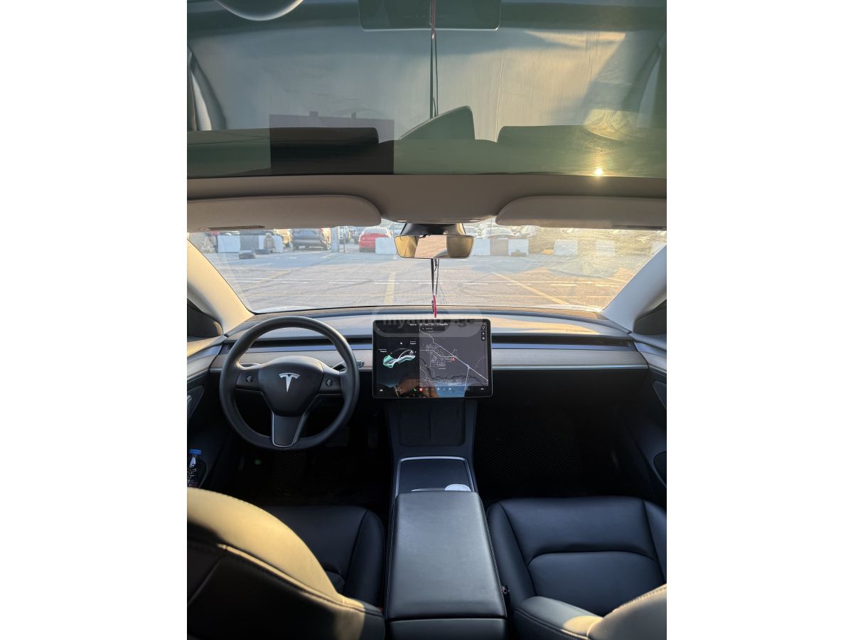 Tesla Model 3 - фото 7