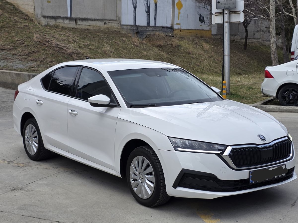 Skoda Octavia 2024 — миниатюра 9