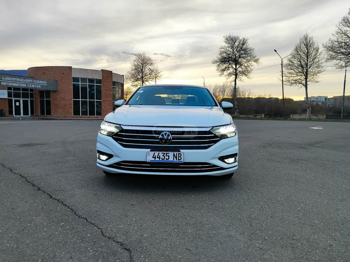 Volkswagen Jetta - фото 6