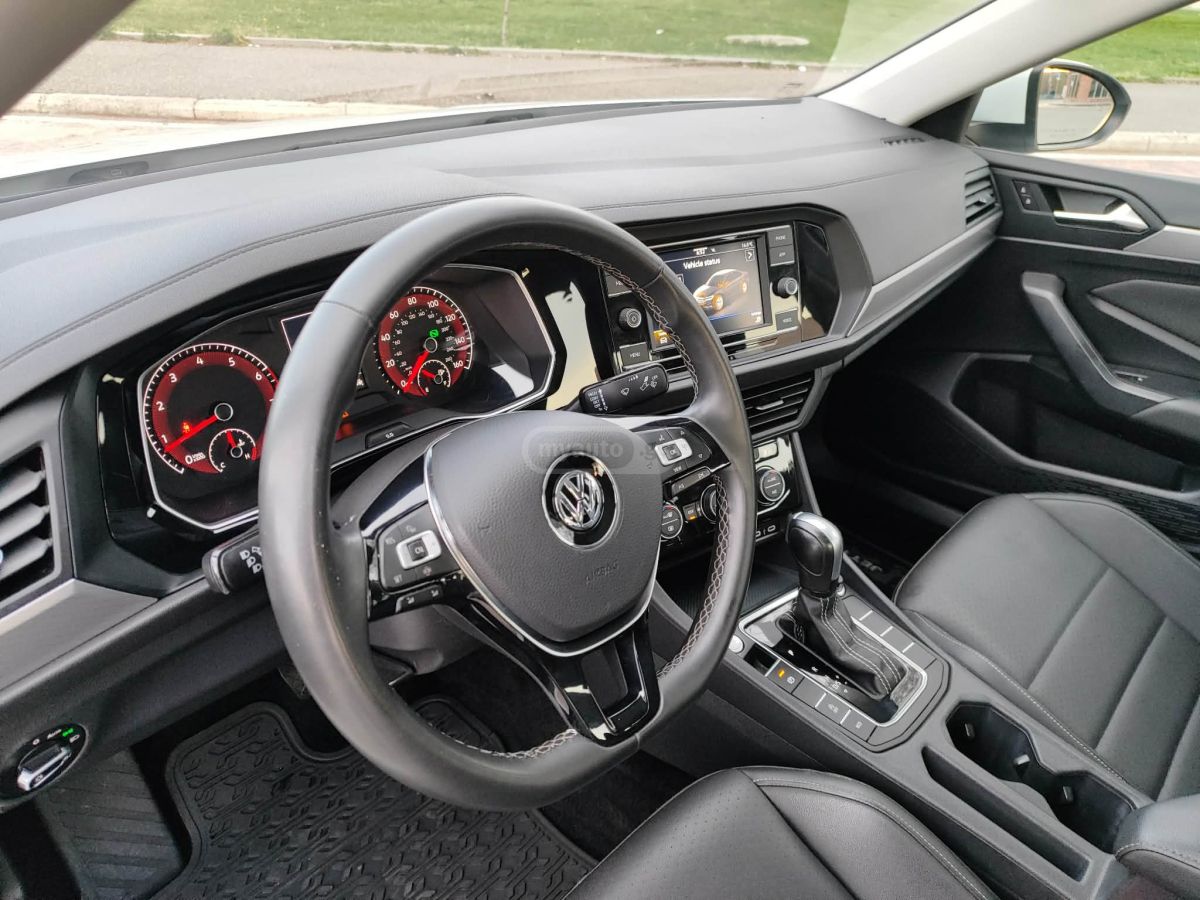 Volkswagen Jetta - фото 8