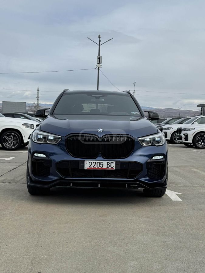 BMW X5 - фото 1