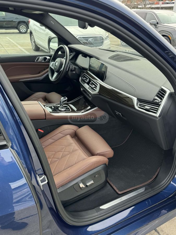 BMW X5 - фото 9
