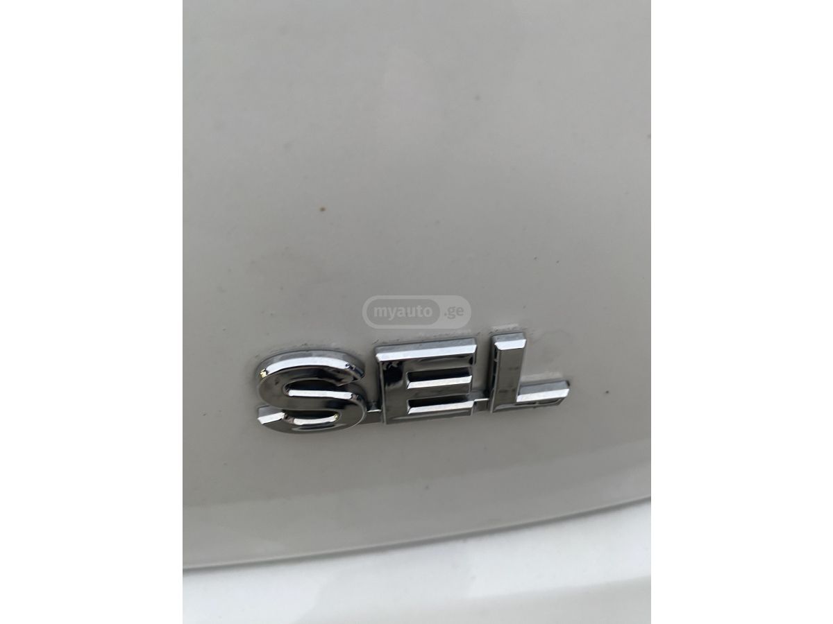 Mitsubishi Eclipse Cross - фото 9