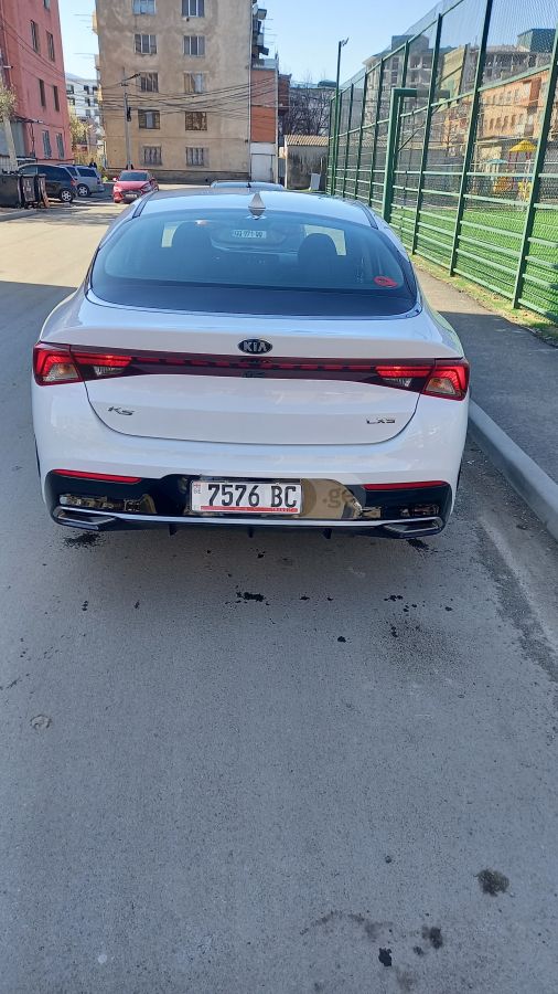 Kia K5 - фото 11