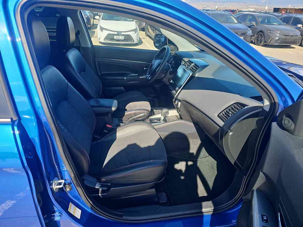 Mitsubishi Mitsubishi Outlander — миниатюра 10