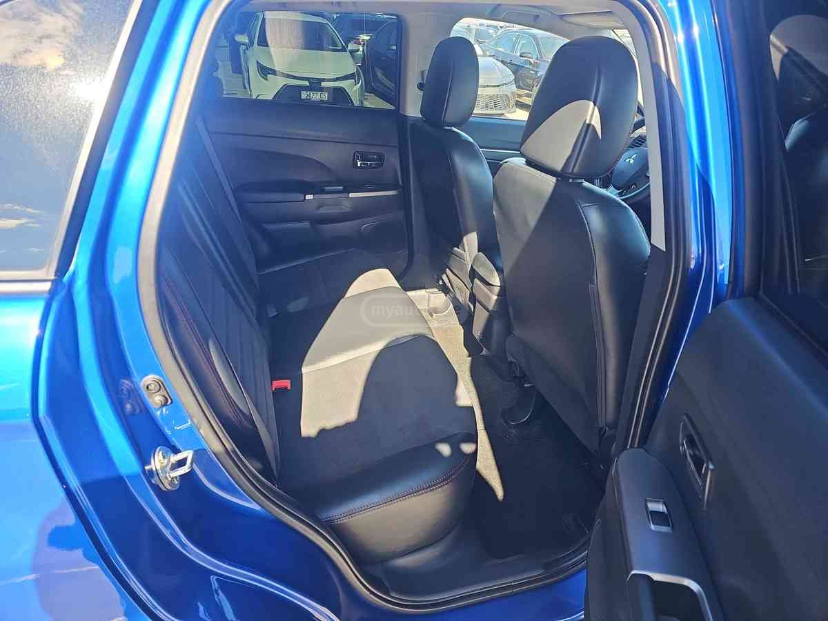 Mitsubishi Mitsubishi Outlander — миниатюра 8