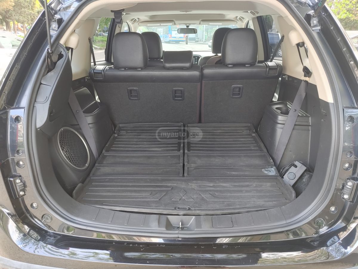 Mitsubishi Outlander - фото 5