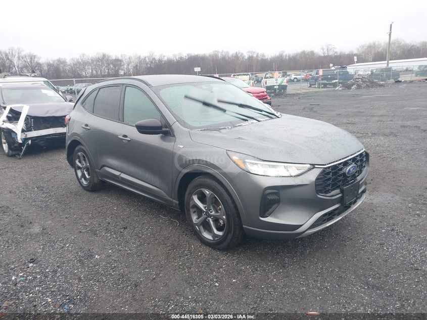 Ford Escape - фото 1