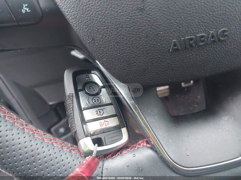 Ford Escape - фото 10