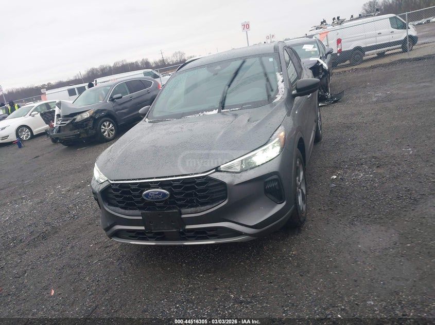 Ford Escape - фото 11