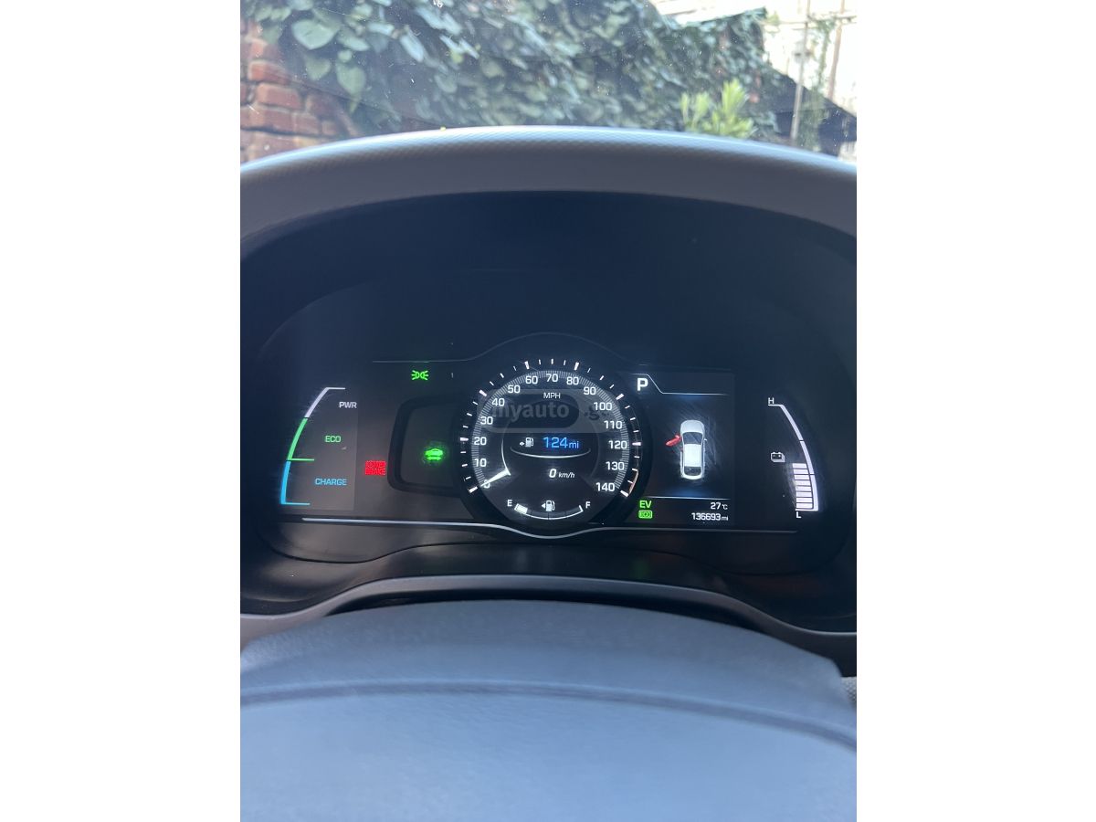 Hyundai Ioniq - фото 7