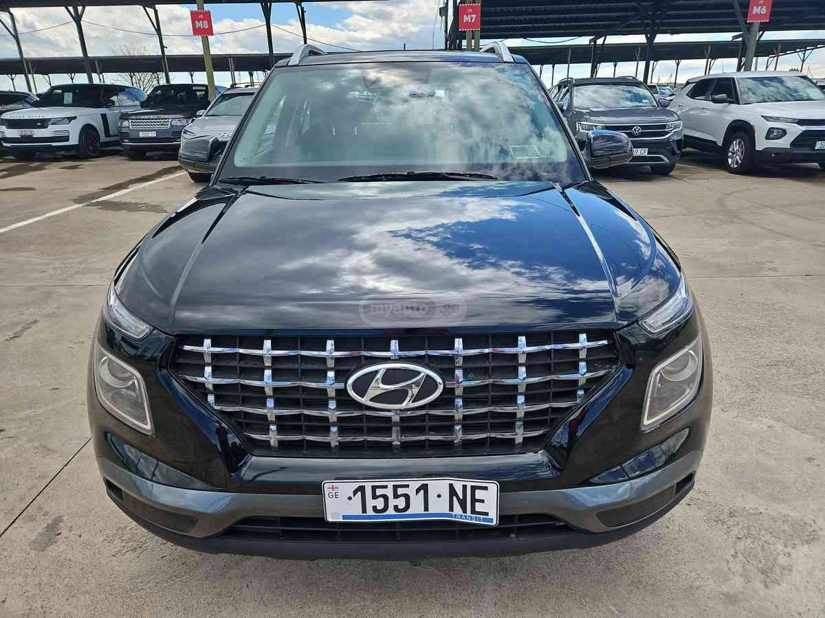Hyundai Venue - фото 2