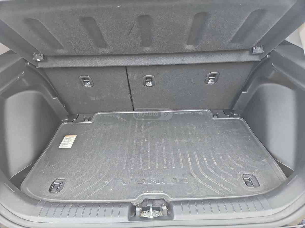 Hyundai Venue - фото 6
