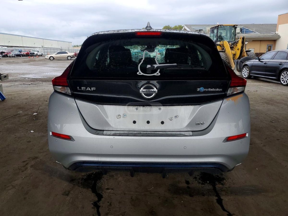 Nissan Leaf - фото 6