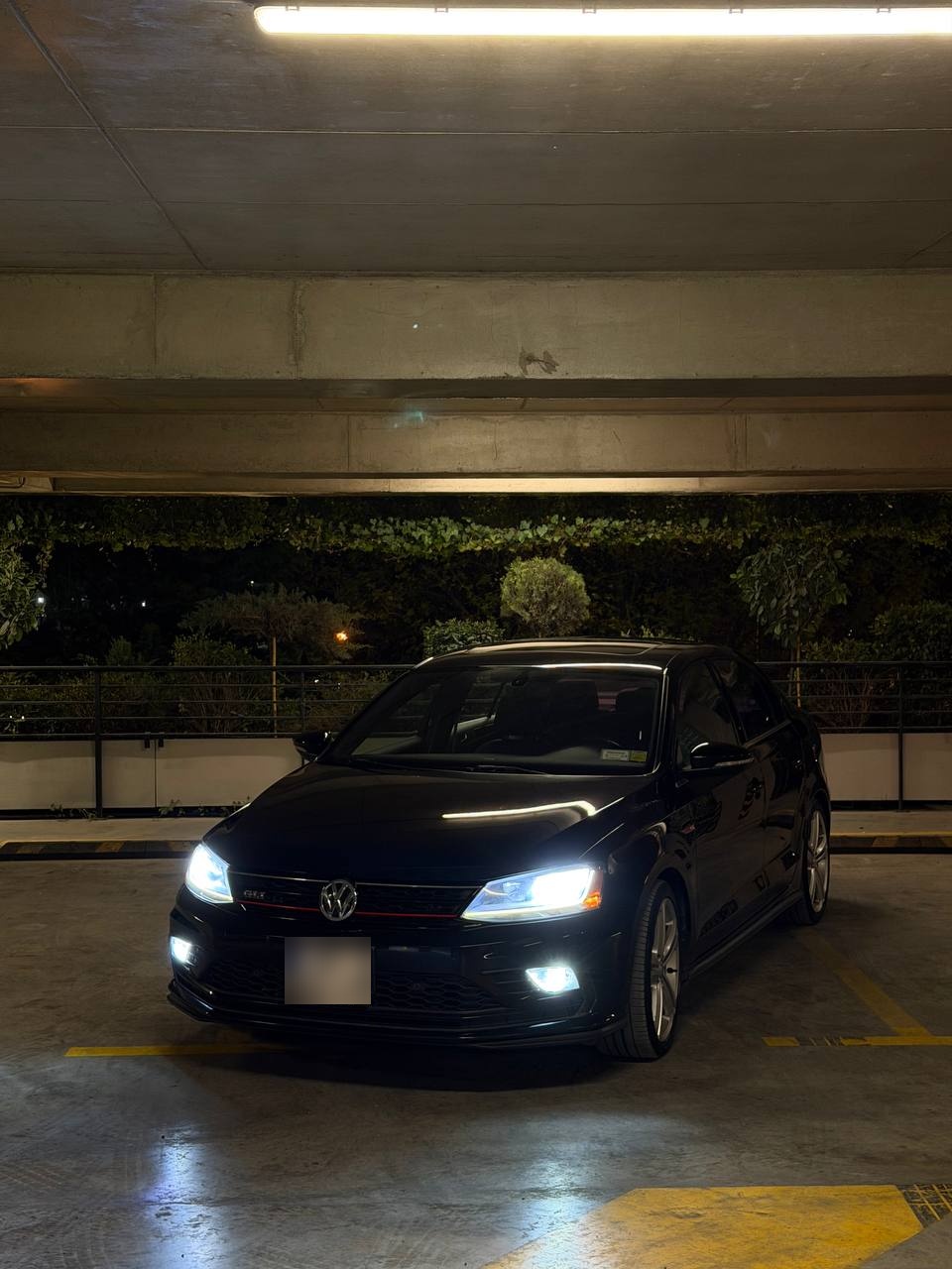 Volkswagen Jetta - фото 1