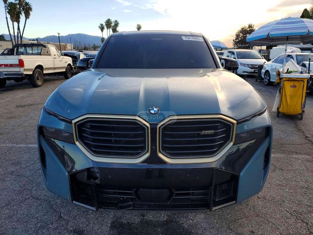 BMW XM 2023 — миниатюра 5