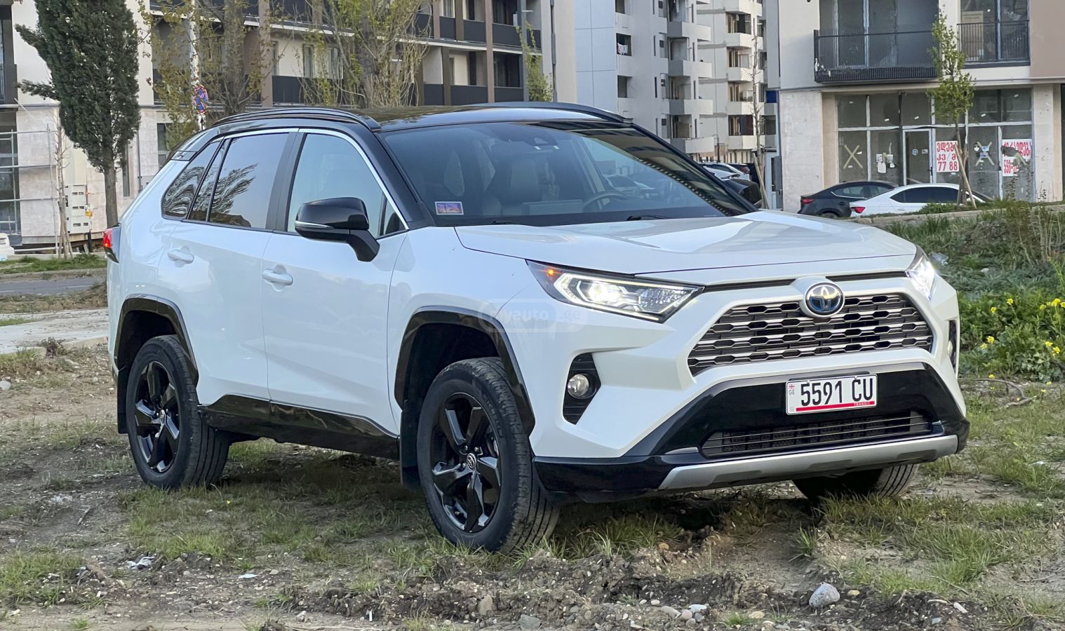 Toyota RAV 4 - фото 2