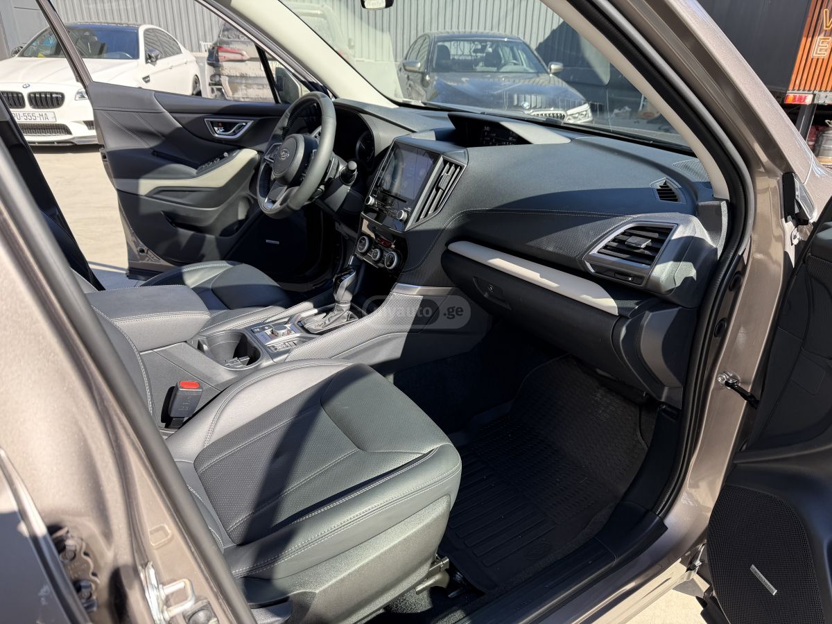 Subaru Premium 4dr All-Wheel Drive CV — миниатюра 12