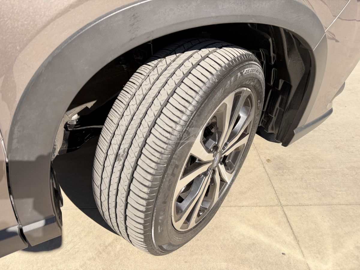 Subaru Premium 4dr All-Wheel Drive CV — миниатюра 13