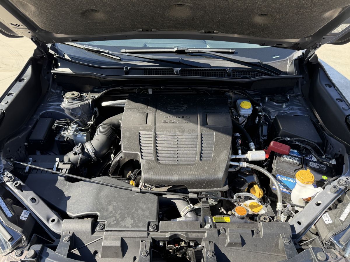 Subaru Premium 4dr All-Wheel Drive CV — миниатюра 5