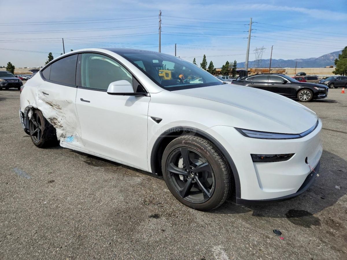 Tesla Model S 2026 — миниатюра 4