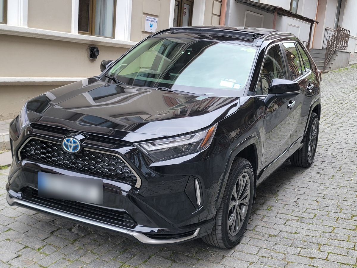 Toyota RAV 4 - фото 3