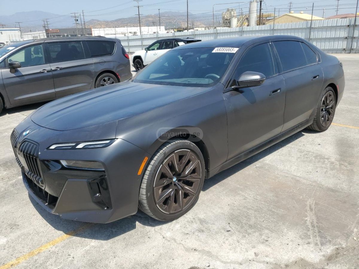 BMW 740 2023 — миниатюра 3