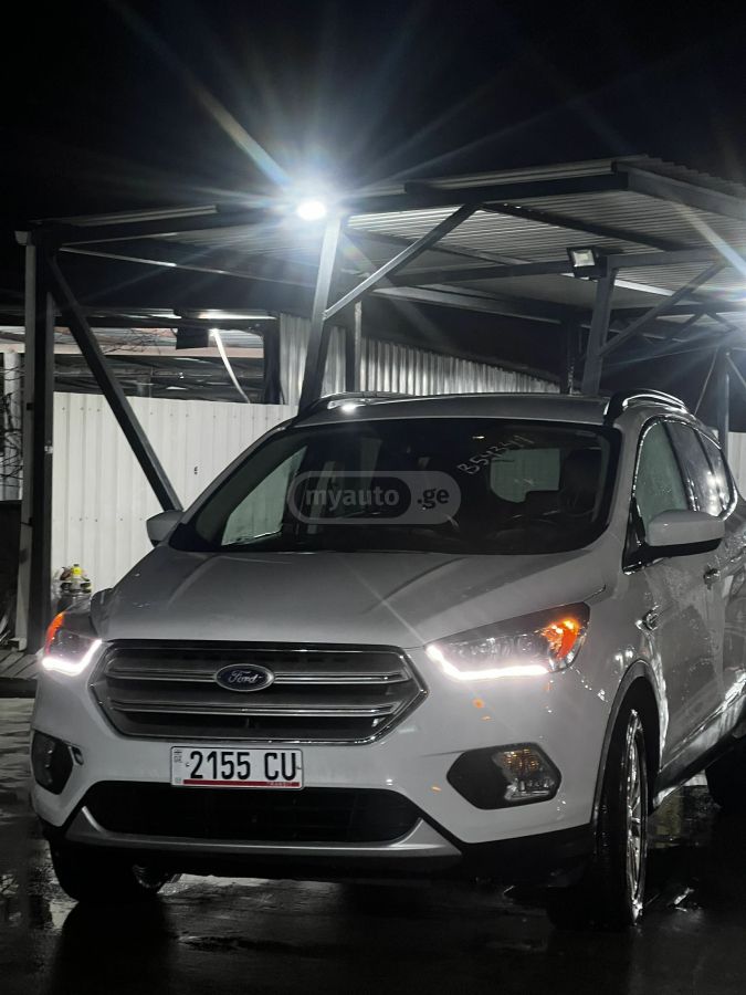 Ford Escape - фото 6