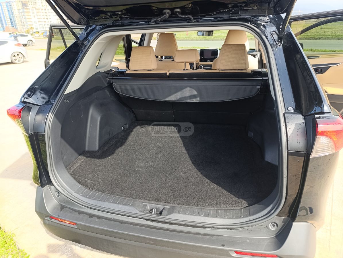 Toyota LE 4dr All-Wheel Drive Automat — миниатюра 9