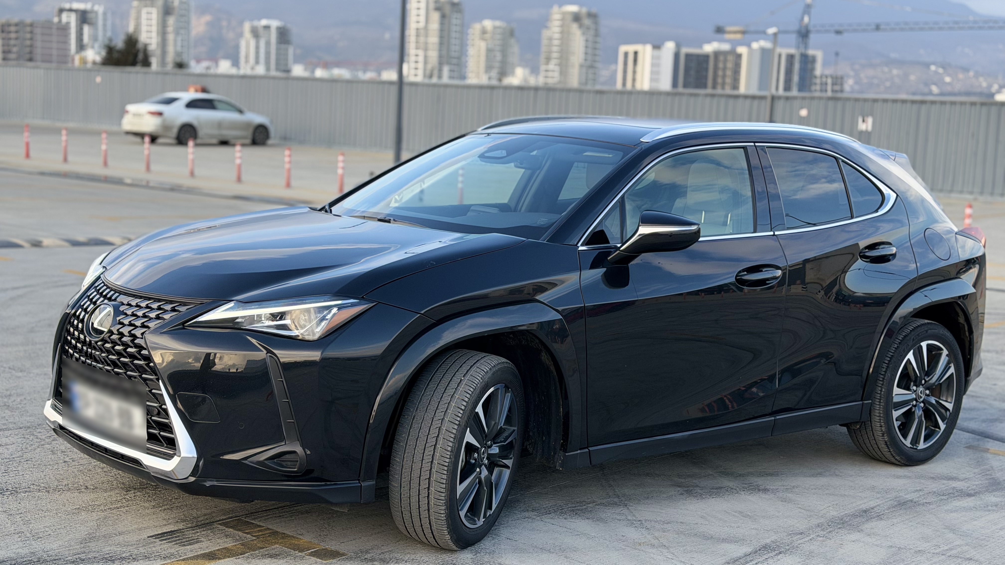 Lexus UX300 BASE — миниатюра 5