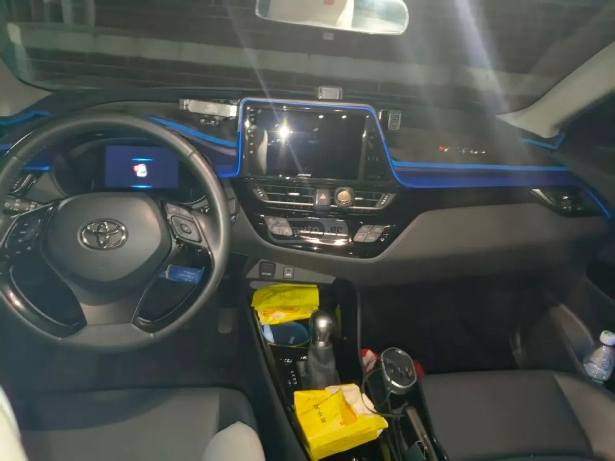 Toyota CHR - фото 3