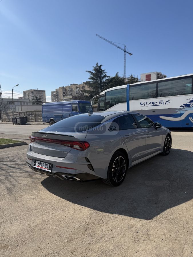 Kia K5 - фото 6